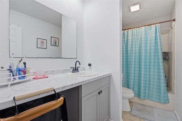 4711 E Greenfield Circle, Lake Charles, LA 70605