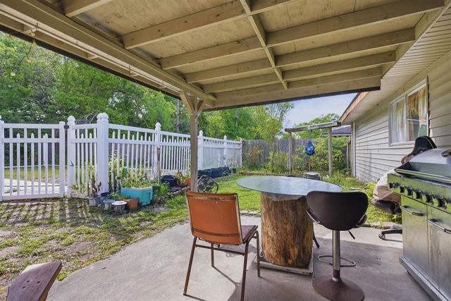 4711 E Greenfield Circle, Lake Charles, LA 70605