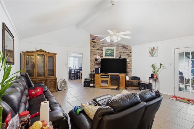 4711 E Greenfield Circle, Lake Charles, LA 70605