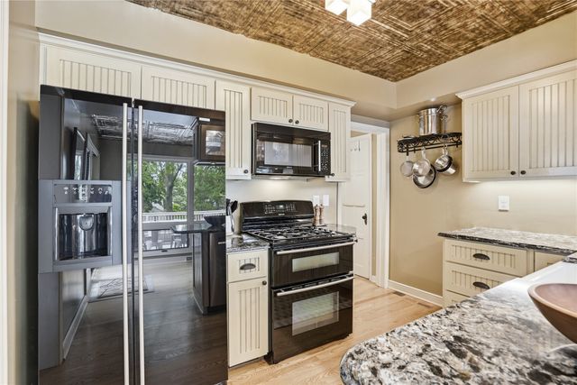 1641 38th Street, Des Moines, IA 50310