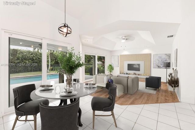 814 Heron Rd, Weston, FL 33326