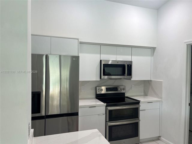 814 Heron Rd, Weston, FL 33326