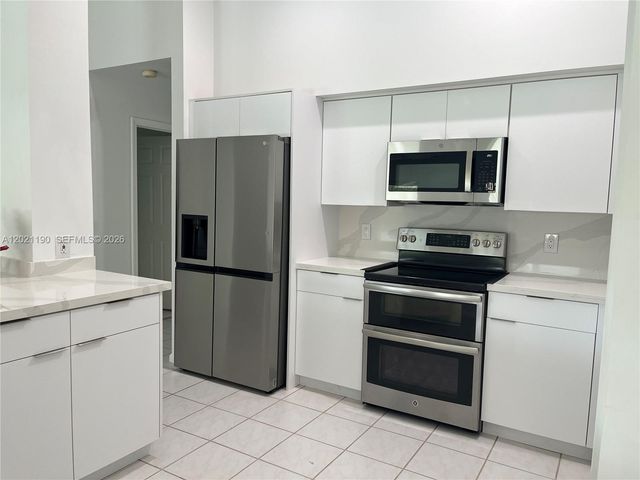 814 Heron Rd, Weston, FL 33326