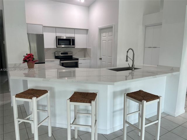 814 Heron Rd, Weston, FL 33326