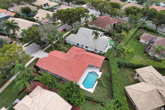 814 Heron Rd, Weston, FL 33326