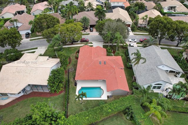 814 Heron Rd, Weston, FL 33326