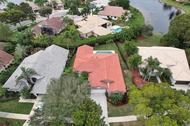 814 Heron Rd, Weston, FL 33326