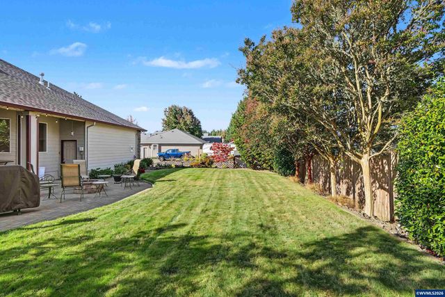 2121 North Albany Rd NW, Albany, OR 97321