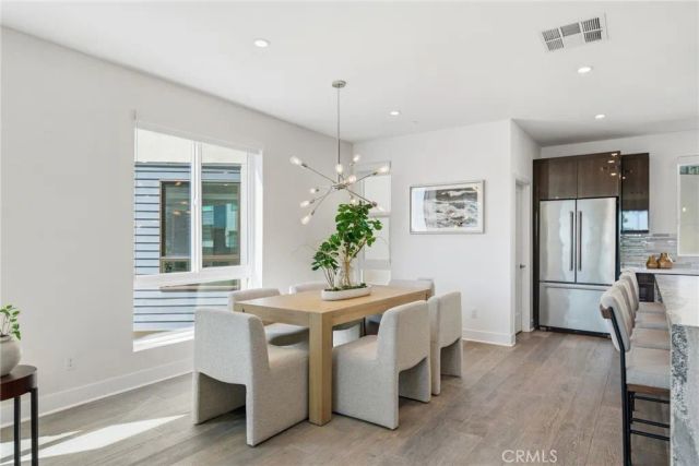 627 Cardiff Reef, Costa Mesa, CA 92627