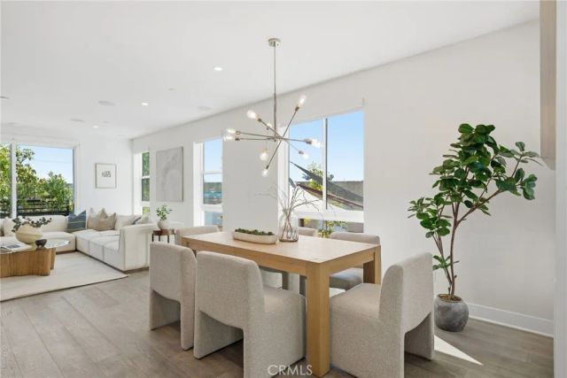 627 Cardiff Reef, Costa Mesa, CA 92627