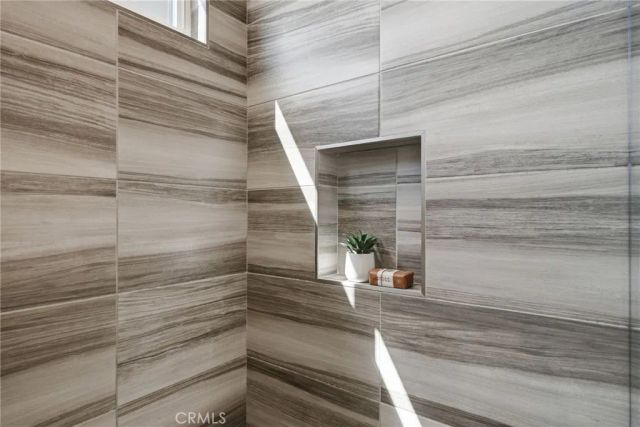 627 Cardiff Reef, Costa Mesa, CA 92627