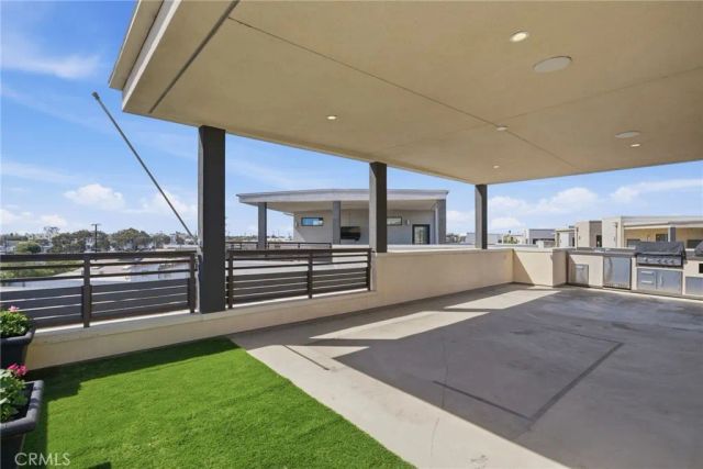 627 Cardiff Reef, Costa Mesa, CA 92627