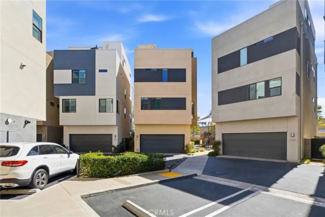 627 Cardiff Reef, Costa Mesa, CA 92627