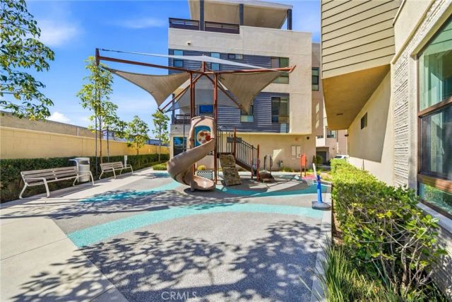 627 Cardiff Reef, Costa Mesa, CA 92627