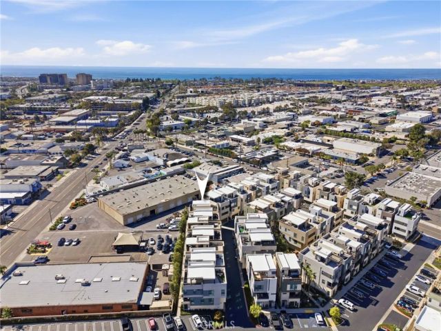 627 Cardiff Reef, Costa Mesa, CA 92627