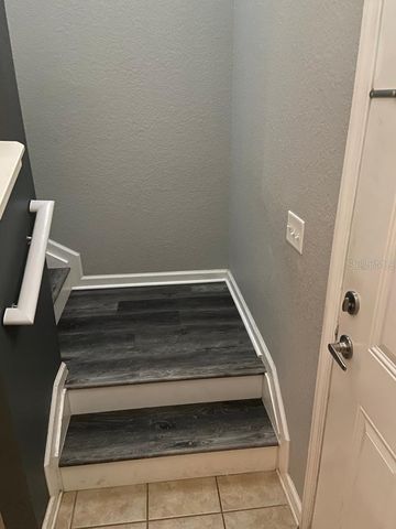 8210 DOWN ROYAL ROAD, Tampa, FL 33610