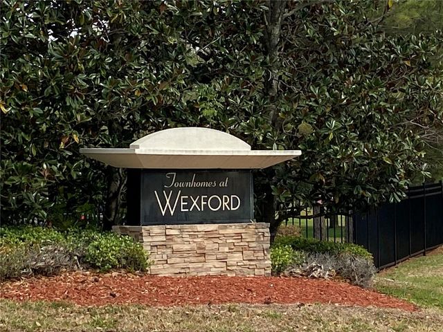 8210 DOWN ROYAL ROAD, Tampa, FL 33610