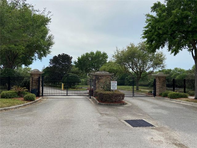 8210 DOWN ROYAL ROAD, Tampa, FL 33610