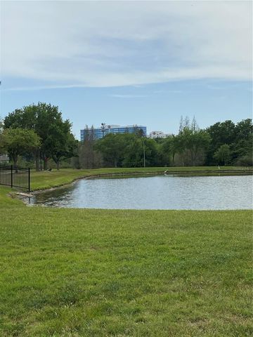 8210 DOWN ROYAL ROAD, Tampa, FL 33610