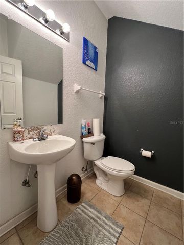 8210 DOWN ROYAL ROAD, Tampa, FL 33610