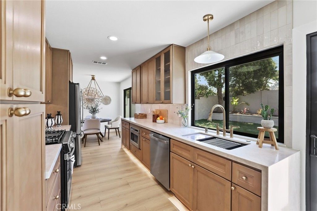 Image 10 of property listing at 11824 Purslane, Fountain Valley, CA 92708