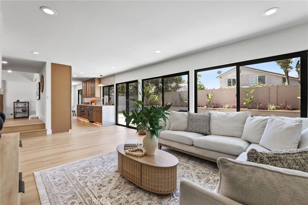 Image 9 of property listing at 11824 Purslane, Fountain Valley, CA 92708