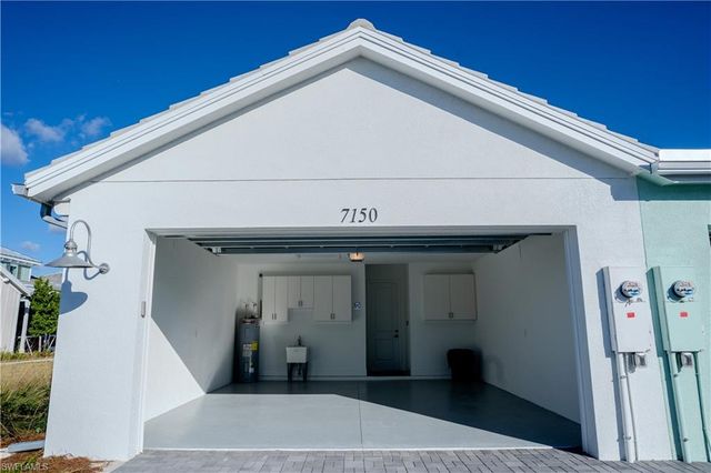 7150 Saona CT, Naples, FL 34113