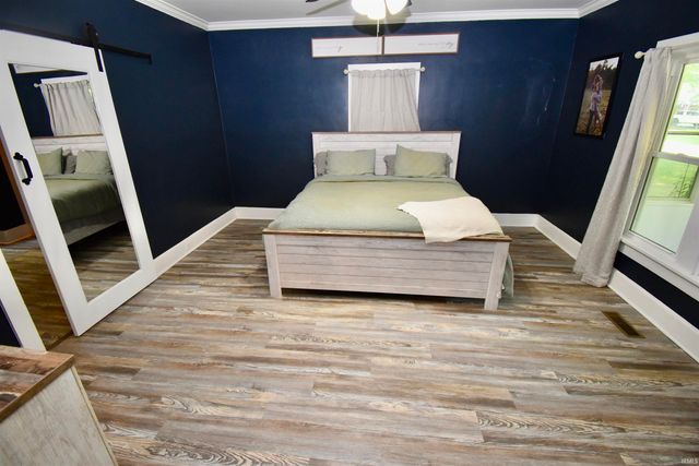 130 W Evergreen Road, Evansville, IN 47710