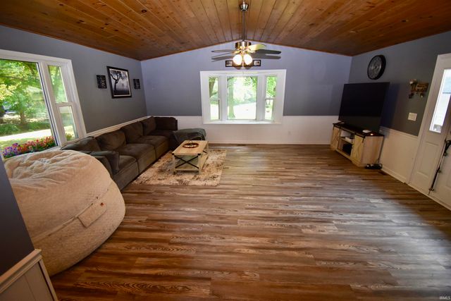 130 W Evergreen Road, Evansville, IN 47710