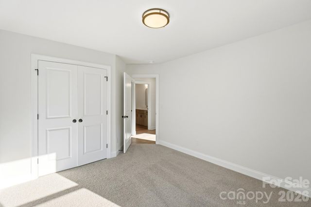 1074 Mountain Crest Drive, Kings Mountain, NC 28086