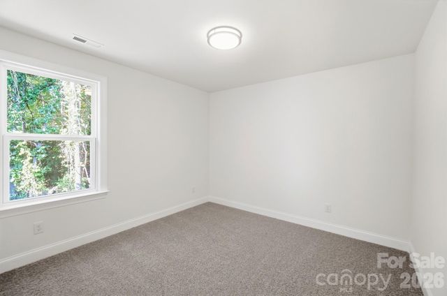 1074 Mountain Crest Drive, Kings Mountain, NC 28086