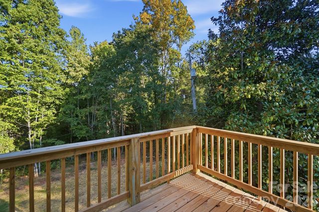 1074 Mountain Crest Drive, Kings Mountain, NC 28086