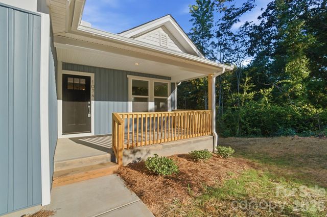 1074 Mountain Crest Drive, Kings Mountain, NC 28086