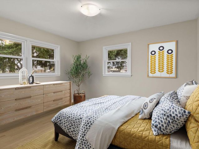 3025 S 72nd STREET, West Allis, WI 53219