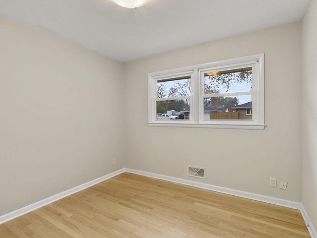 3025 S 72nd STREET, West Allis, WI 53219