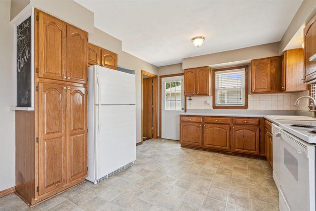 1269 Scott Avenue, Waterloo, IA 50701