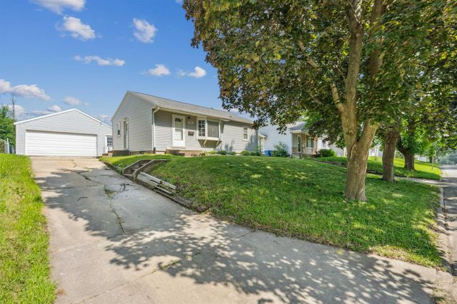 1269 Scott Avenue, Waterloo, IA 50701