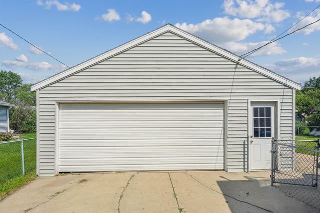 1269 Scott Avenue, Waterloo, IA 50701