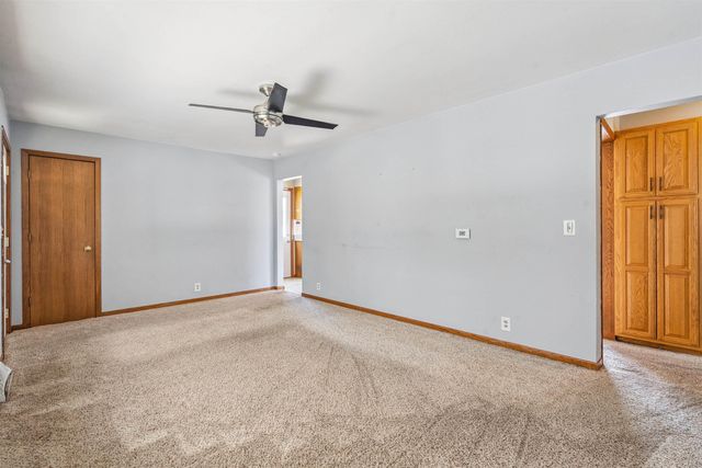 1269 Scott Avenue, Waterloo, IA 50701