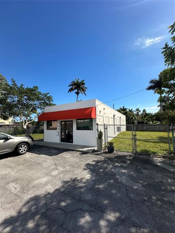 126 NE 1st Avenue, Dania Beach, FL 33004