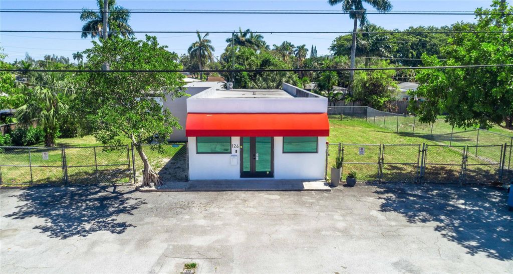 126 NE 1st Avenue, Dania Beach, FL 33004