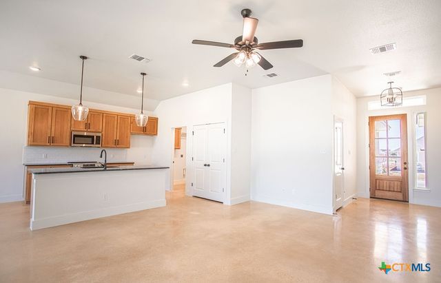 7812 Smoke Creek Lane, Temple, TX 76502