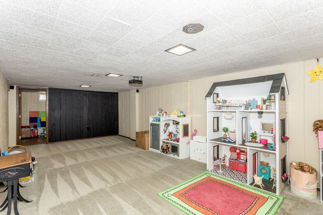 900 1st Street, Waukee, IA 50263