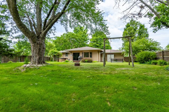 900 1st Street, Waukee, IA 50263