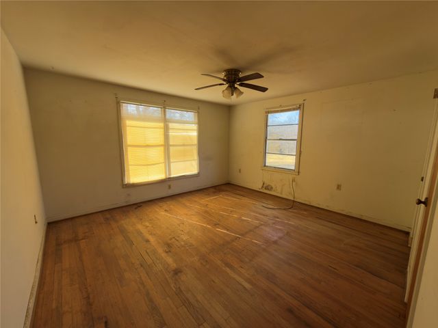 3697 N Rock Creek Loop, Waco, TX 76708