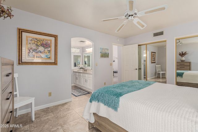 2348 W COMSTOCK Drive, Chandler, AZ 85224