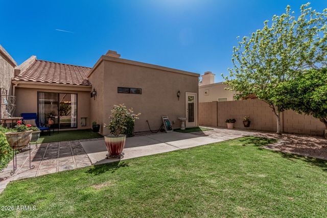 2348 W COMSTOCK Drive, Chandler, AZ 85224