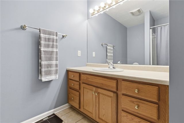 3432 Woodwind Dr, Jefferson Hills, PA 15025