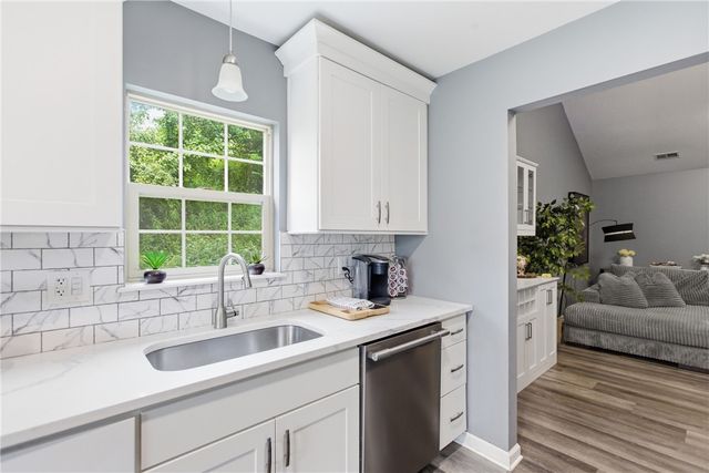 3432 Woodwind Dr, Jefferson Hills, PA 15025