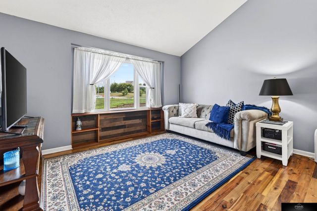 6604 N 116 Circle, Omaha, NE 68164